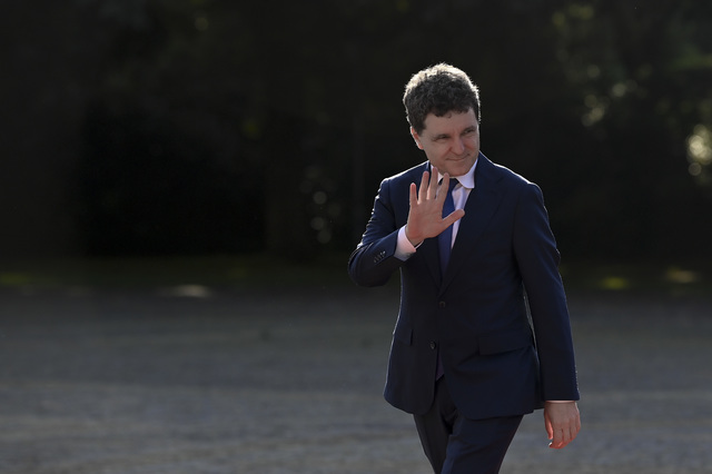 nicusor dan s a dus la guven si a intrat in sedinta coalitiei unde sunt discutate noile masuri fiscale 68adcd64e2563