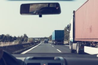noi norme adoptate de guvern privind circulatia vehiculelor grele amenzi majorate dar si facilitati pentru proiectele eoliene 68a71b198a634