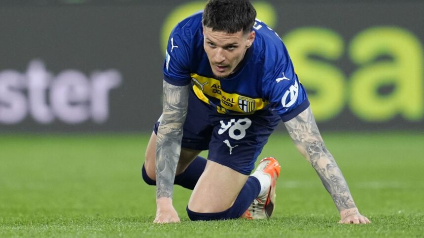 oficial parma i a anuntat plecarea lui dennis man apoi si a dat seama ca e prea devreme mesajul cruciatilor 6899f81c56de2