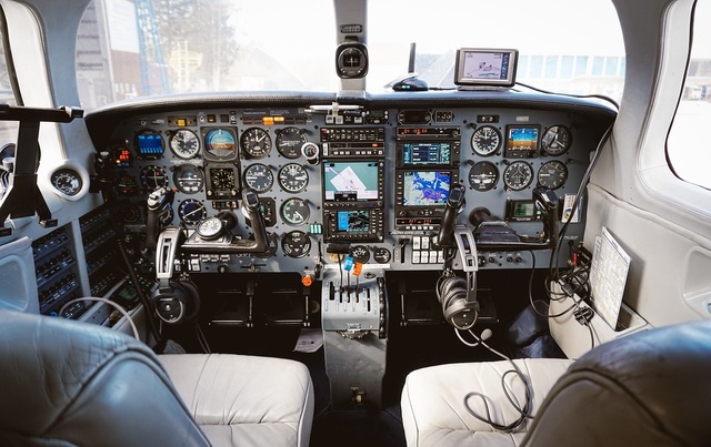 panica intr un avion spre romania geam lipit cu scotch foto 68b2dffa30a4f