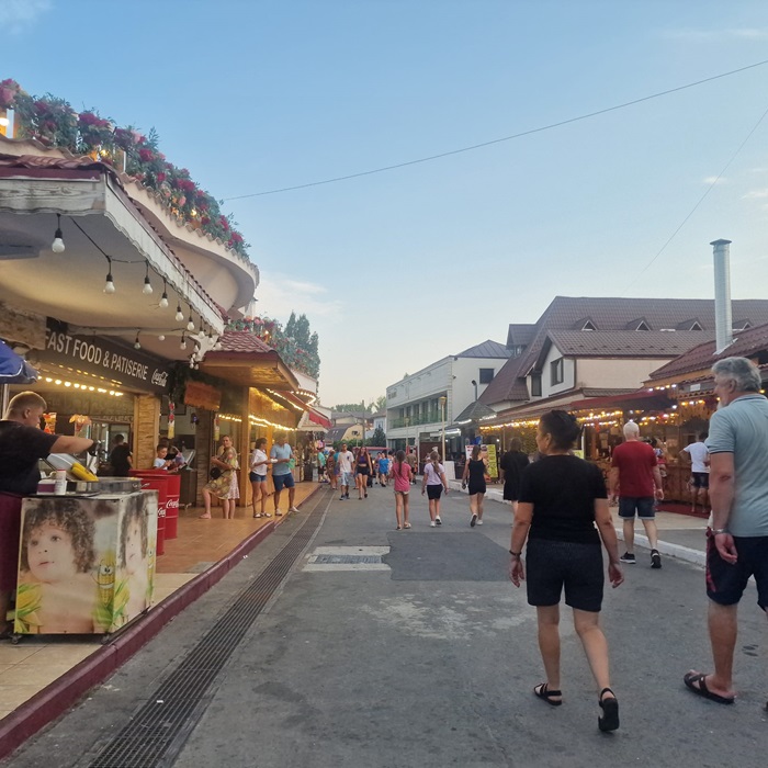 patronii de la casa covasna din satul de vacanta au dat in judecata consiliul local constanta la mijlocul litigiului terenul pe care se afla casuta 6895ff29e00e8