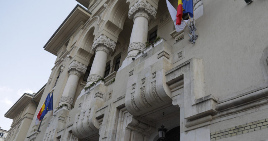 pe cine prefera bucurestenii la primaria capitalei rezultatele celor mai recente doua sondaje de opinie 68ab5b5a0fe26