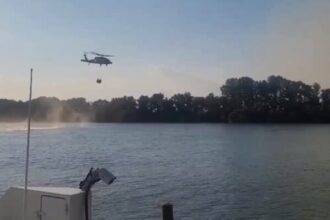 pentru a opta zi consecutiva pompierii continua misiunea de lichidare a incendiul din delta dunarii 689a0148e361e