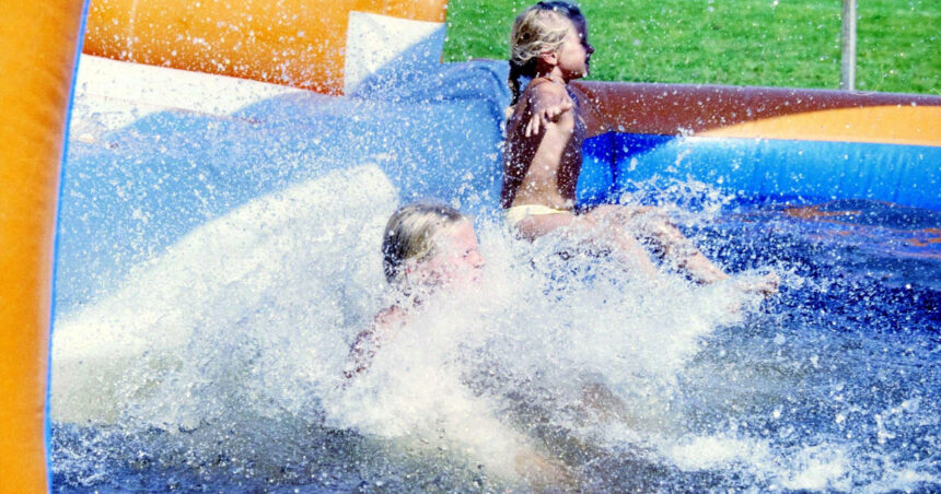 pericolul din piscina expertii in boli infectioase explica ce germeni se ascund in bazinele publice si cum pot fi evitati 689d7a6c84bc1