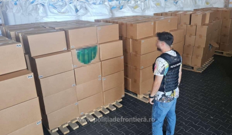 peste 15 milioane de tigarete gasite intr un container de politistii garzii de coasta produsele valoareaza 4 milioane de euro 689c4adc5ba76