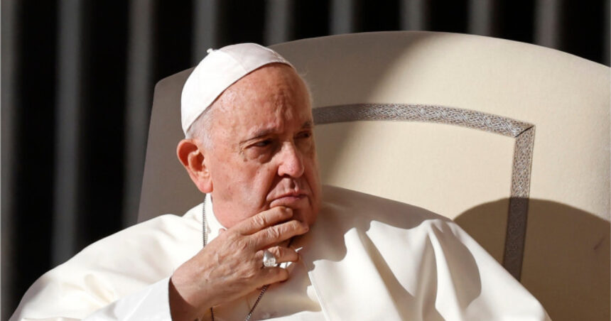 politia italiana anunta ca a arestat un barbat pentru un complot de asasinare a fostului papa francisc 68b1b57de0092