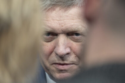 premierul robert fico tinta criticilor opozitiei de la bratislava pentru ca nu a ajutat un grup de slovaci atacati in serbia 68a187d0087eb