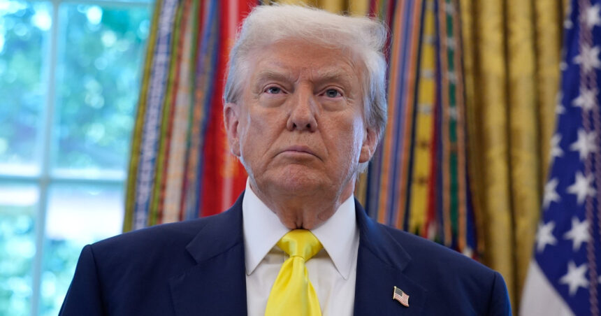 pretul aurului a atins un nou record istoric tarifele impuse de donald trump ar putea zgudui piata metalelor pretioase 6896e9b6eacbc