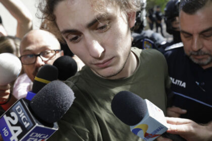 prima reactie a parintilor tinerilor ucisi la 2 mai dupa aflarea sentintei definitive a lui vlad pascu 68a6e618490d0
