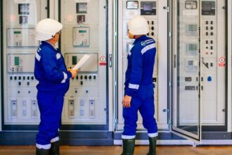 profitul net al electrica sa a crescut de peste 4 ori gratie majorarii compensatiilor de la stat pentru plafonarea preturilor la energie si maririi tarifului reglementat de distributie 68b085a1a3767