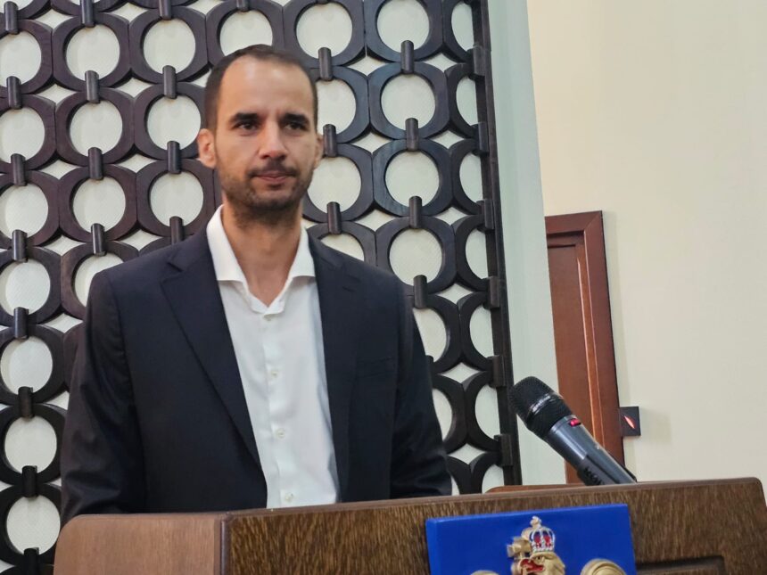 proiectul prin care se dorea micsorarea indemnizatiile directorilor societatilor din subordinea consiliului local constanta nu a trecut de votul consilierilor 68b0b84f1f4b4