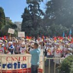 protest al sindicalistilor in fata prefecturii constanta 68aeda017801d