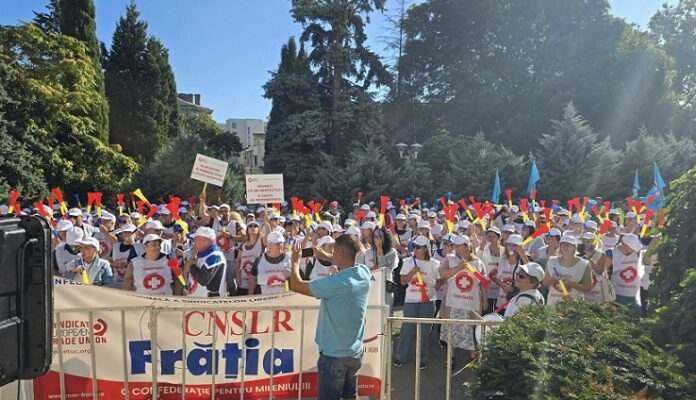 protest al sindicalistilor in fata prefecturii constanta 68aeda017801d
