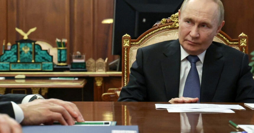 putin a fost informat ca rusia isi reduce prognoza economica pentru 2025 care sunt estimarile 68af2b79b5877