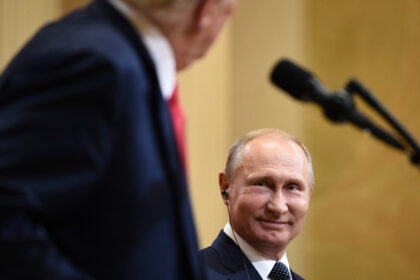putin vrea sa redeseneze harta ucrainei cu ajutorul lui trump ce teritorii va negocia in alaska sua au acceptat de facto propunerea 6898753f5be8a