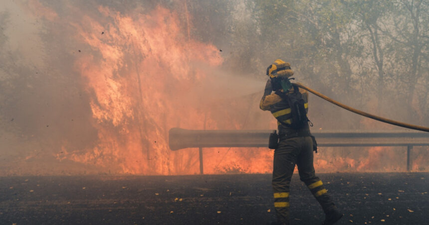 romania trimite 51 de pompieri in spania care sa ajute la stingerea incendiilor de padure 68a5f225386fc