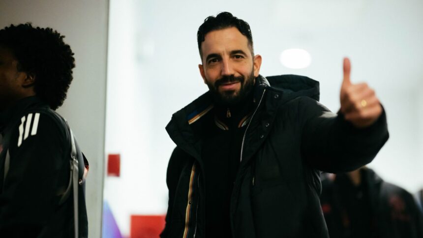 ruben amorim vrea sa fie noul sir alex ferguson 20 de ani vreau sa stau la united premier league se vede pe voyo 688f8130ec303