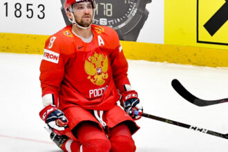 rusia i a blocat conturile golgheterului istoric al nhl bun prieten cu vladimir putin 689b2bd918843