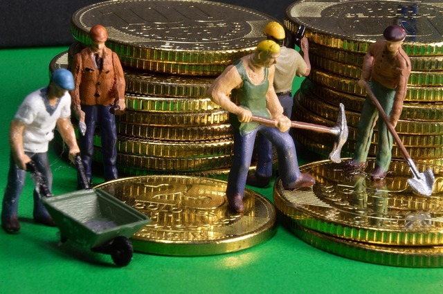 salariul mediu pe economie abia a depasit inflatia intr un an domeniile castigatoare au cresteri de doua cifre exista meserii in care veniturile au scazut 689c7a148b89a