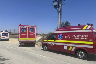 salvare impresionanta la cochirleni in comuna rasova 3 copii aflati la un pas de inec in dunare scosi din apa de un localnic cu barca 68a07cd1c3df7