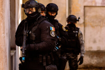 sase retinuti in dosarul legat de crima de la padina barbatii au vrut sa insele anchetatorii pentru reducerea pedepsei unui inculpat 689c6310e0e44