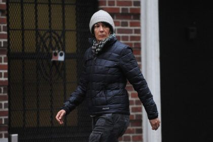 scandalul epstein ghislaine maxwell mutata intr un penitenciar cu regim mai lejer trump spune ca nu i a fost cerut sa o gratieze 688db9d089d0b