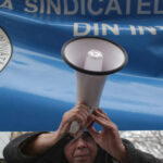 sindicalistii din administratia locala protesteaza de luni fata de masurile fiscale cea mai severa lovitura din ultimii 35 de ani 68b36e178499d