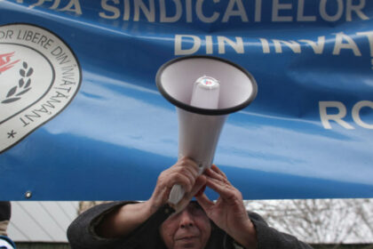 sindicalistii din administratia locala protesteaza de luni fata de masurile fiscale cea mai severa lovitura din ultimii 35 de ani 68b36e178499d