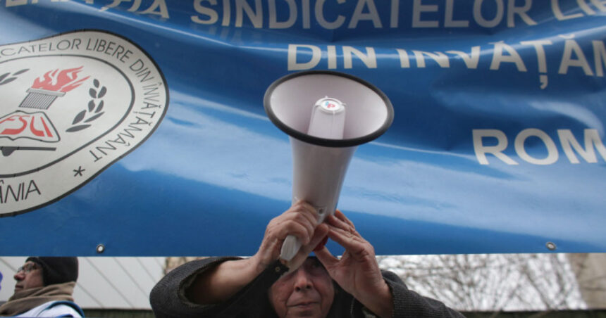 sindicalistii din administratia locala protesteaza de luni fata de masurile fiscale cea mai severa lovitura din ultimii 35 de ani 68b36e178499d