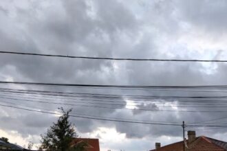 sunt asteptate ploi vijelii si descarcari electrice in dobrogea 68a8b31ce376b