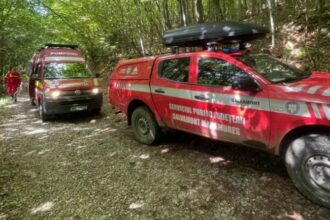 tanar ucrainean salvat de salvamontisti dupa patru nopti petrecute in muntii maramuresului 689f41e4d4bd7