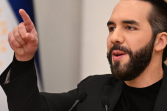 tara in care presedintele a primit dreptul sa candideze la functia suprema pe termen nedefinit astazi democratia a murit 688cc8d5482d8