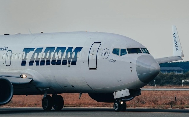 tarom oferta speciala cu bilete la pret redus foto 68a63c32b3455