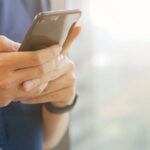 telefoanele vandute in rusia din septembrie vor avea instalata obligatoriu o aplicatie de mesagerie controlata de guvern 68a6fa24838b3