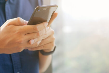 telefoanele vandute in rusia din septembrie vor avea instalata obligatoriu o aplicatie de mesagerie controlata de guvern 68a6fa24838b3