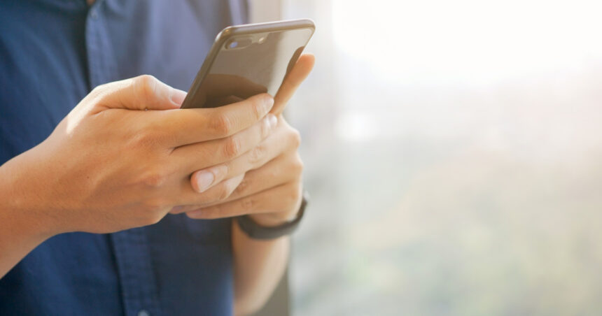 telefoanele vandute in rusia din septembrie vor avea instalata obligatoriu o aplicatie de mesagerie controlata de guvern 68a6fa24838b3