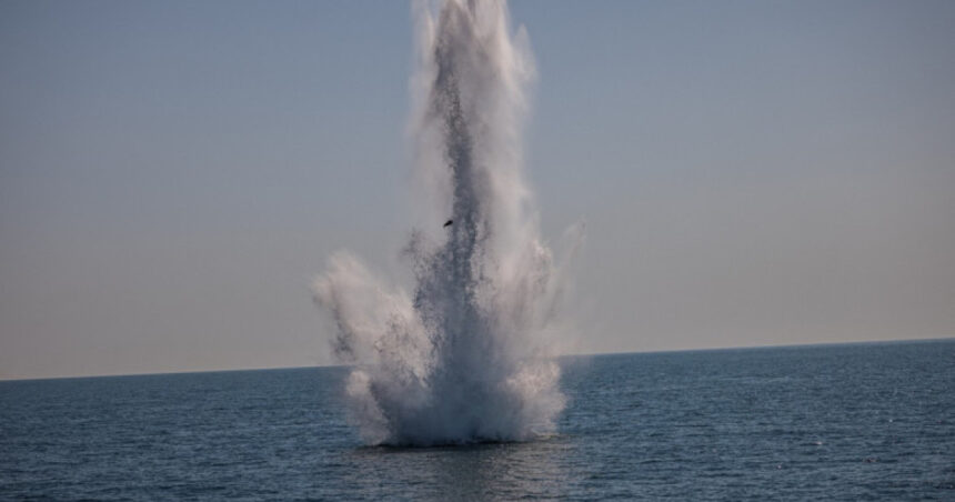 trei inotatori au fost ucisi in apele marii negre la odesa in explozii provocate aparent de mine marine 6898d15cbbc5b