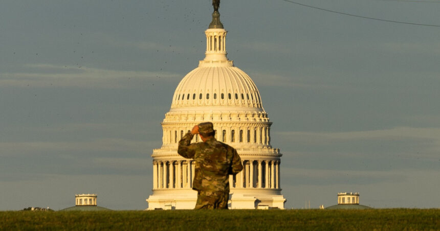trupele garzii nationale au intrat in washington dc 23 de oameni arestati primarul respinge presiunea autoritara a lui trump 689c26e278f91