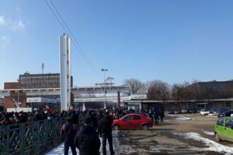ultima ora arcelormittal hunedoara intrerupe temporar activitatea sute de angajati trimisi in somaj tehnic 68b2a43ea4d85