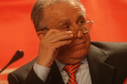 ultimul mesaj al lui ion iliescu pentru romani aveti o miza in pastrarea democratiei va doresc sa nu va urati pentru votul vostru 68921df24f699