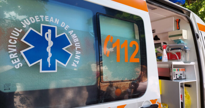 un arestat preventiv a evadat dintr o ambulanta care il ducea la penitenciarul jilava a sarit din mers in apropiere de bacau 689cd3f5b2b8e