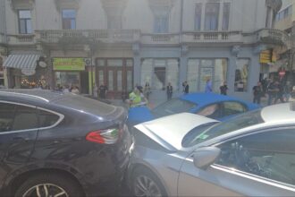 un barbat beat crita a lovit doua masini parcate pe o strada din medgidia 68ada8653de5c