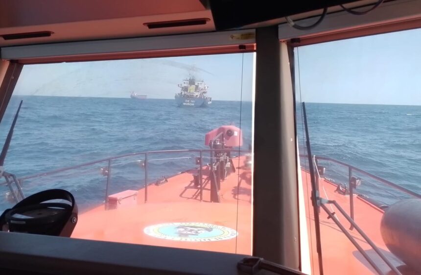 un membru al unei nave aflate sub pavilion comoros preluat de una dintre navele arsvom ce s a intamplat 689f2477d9587