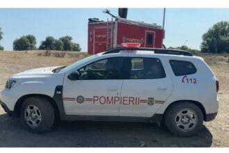 un nou incendiu in delta dunarii aproape de plauru pompierii si voluntarii din ceatalchioi incearca sa opreasca extinderea focului 68974b18a0c8e