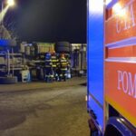 un tir s a rasturnat pe dj223 intre dunarea si seimenii mari 68af64c629049