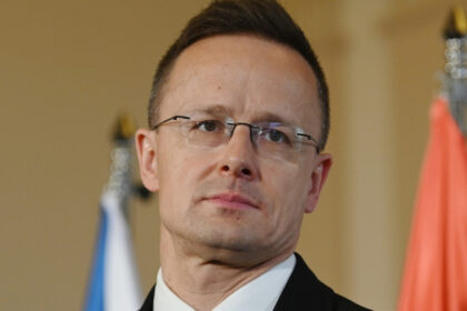 ungaria se ofera sa gazduiasca o reuniune trump putin zelenski szijjarto suntem incantati sa contribuim la eforturilor de pace 68a6d37783793