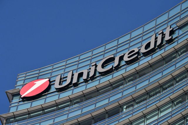unicredit bank isi reduce profitul net semestrial in romania 68ad8f8c0a987