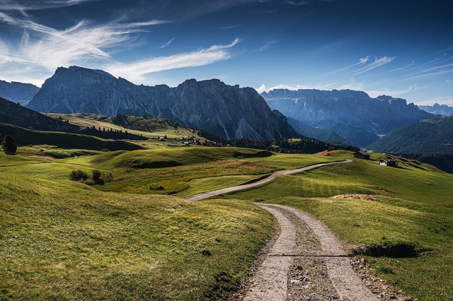 unul dintre cele vizitate trasee montane din italia are acum taxa pentru turisti 68925a052c789