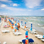 vacantele pe litoral devin mai accesibile pe final de august 68b306a6d0f86