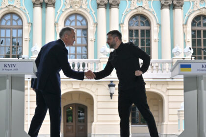 video canada ia in calcul prezenta trupelor sale in ucraina ca parte a garantiilor de securitate ce i a transmis zelenski lui mark carney 68ab3cd589d66